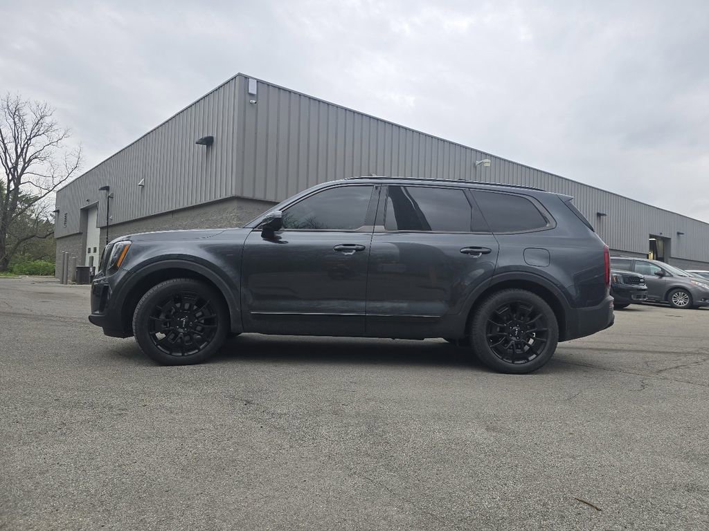 Used 2022 Kia Telluride EX w/ EX Premium Package image 15