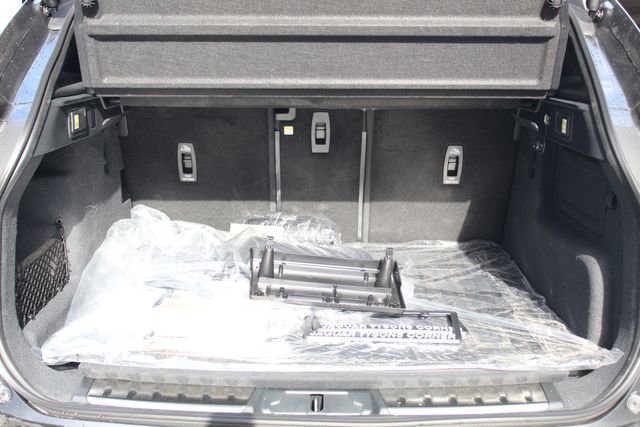 New 2026 Jaguar F-PACE R-Dynamic S image 12