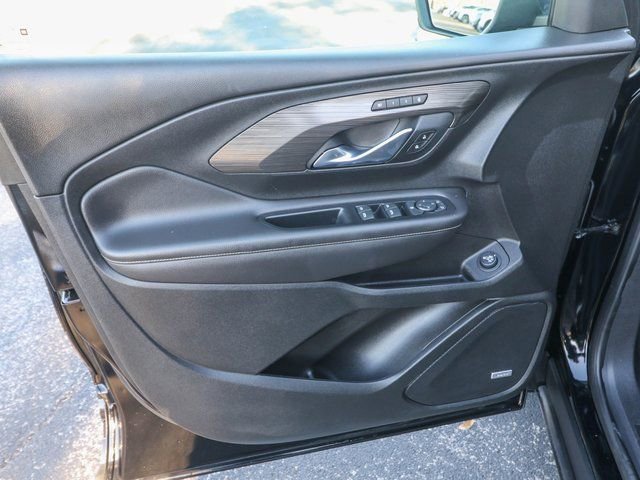 Certified 2022 GMC Terrain SLT w/ Infotainment Package II image 13