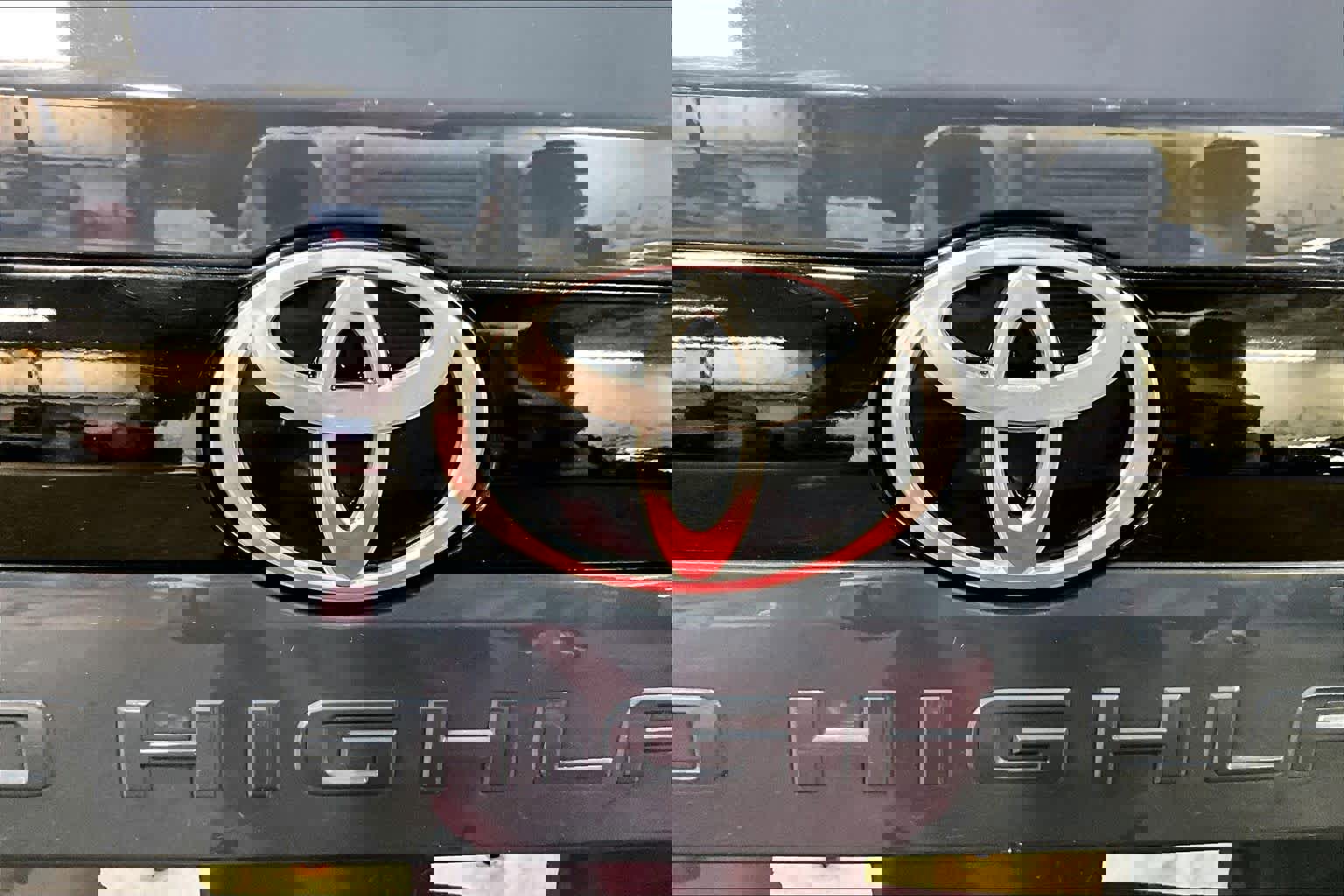 Used 2024 Toyota Grand Highlander Platinum image 29