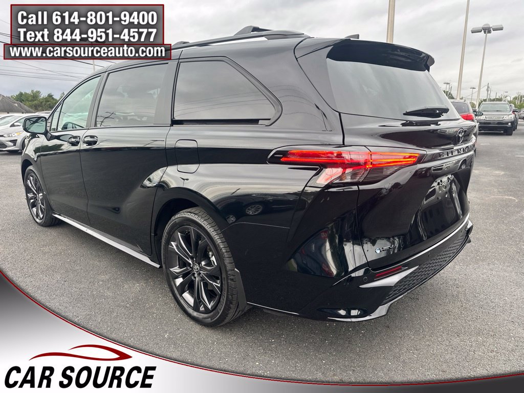 Used 2026 Toyota Sienna XSE FWD image 6