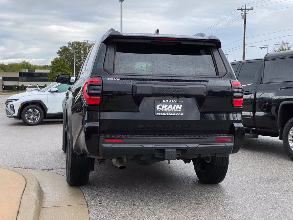 Used 2025 Toyota 4Runner SR5 RWD image 5