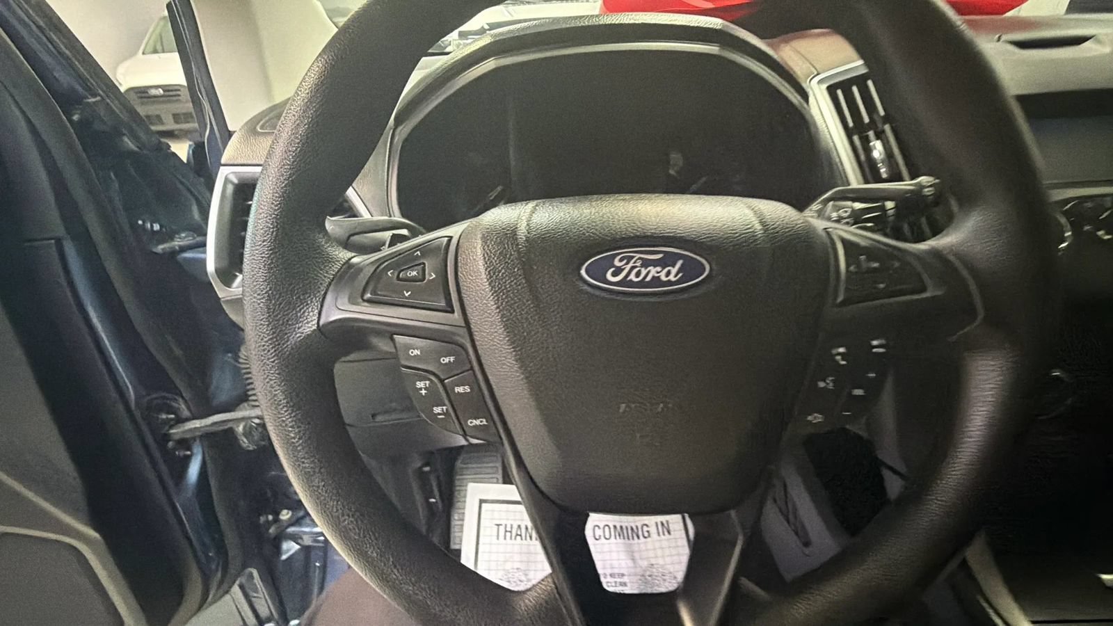 Used 2018 Ford Edge SE FWD image 38