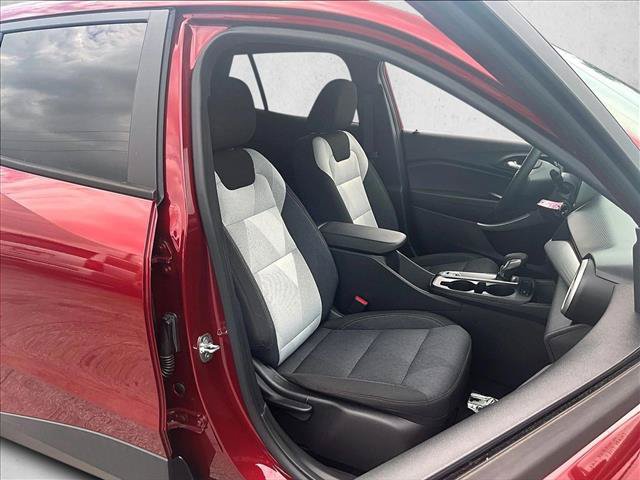 Certified 2024 Chevrolet Trax RS FWD image 9