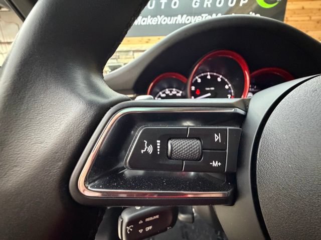 Used 2022 Porsche Macan AWD/4WD image 26