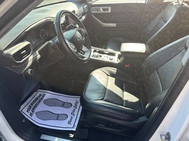 Used 2023 Ford Explorer Limited w/ Equipment Group 301A AWD/4WD image 6