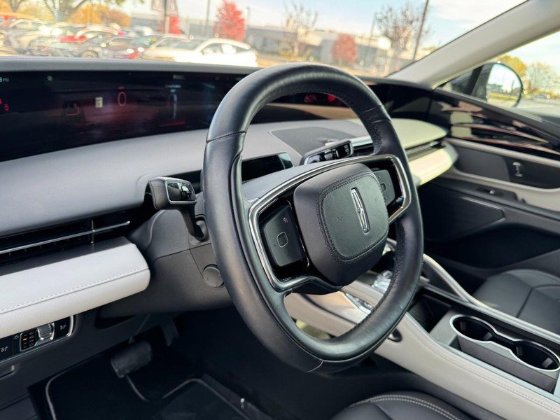 Certified 2024 Lincoln Nautilus Premier image 15