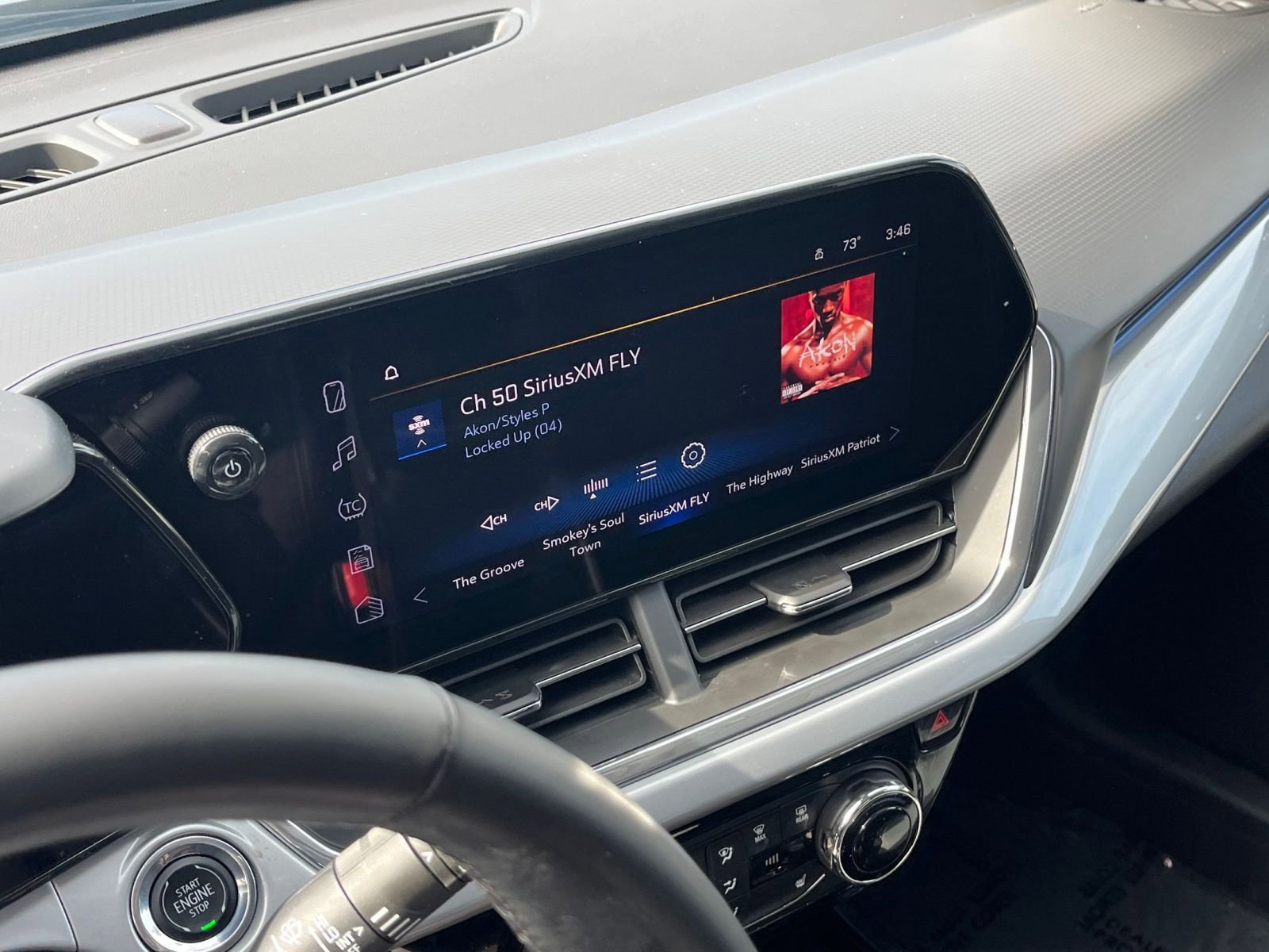 Used 2025 Chevrolet Trax LT w/ LT Convenience Package image 20