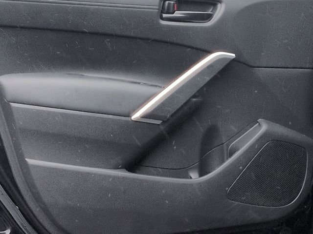 Certified 2023 Toyota Corolla Cross LE w/ Moonroof Package image 17