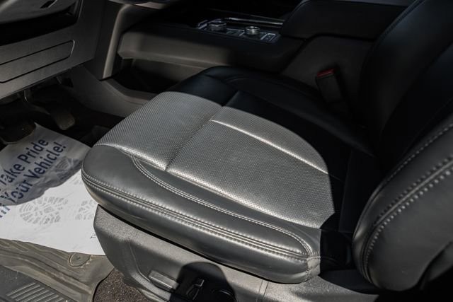 Used 2023 Ford Expedition XLT AWD/4WD image 46