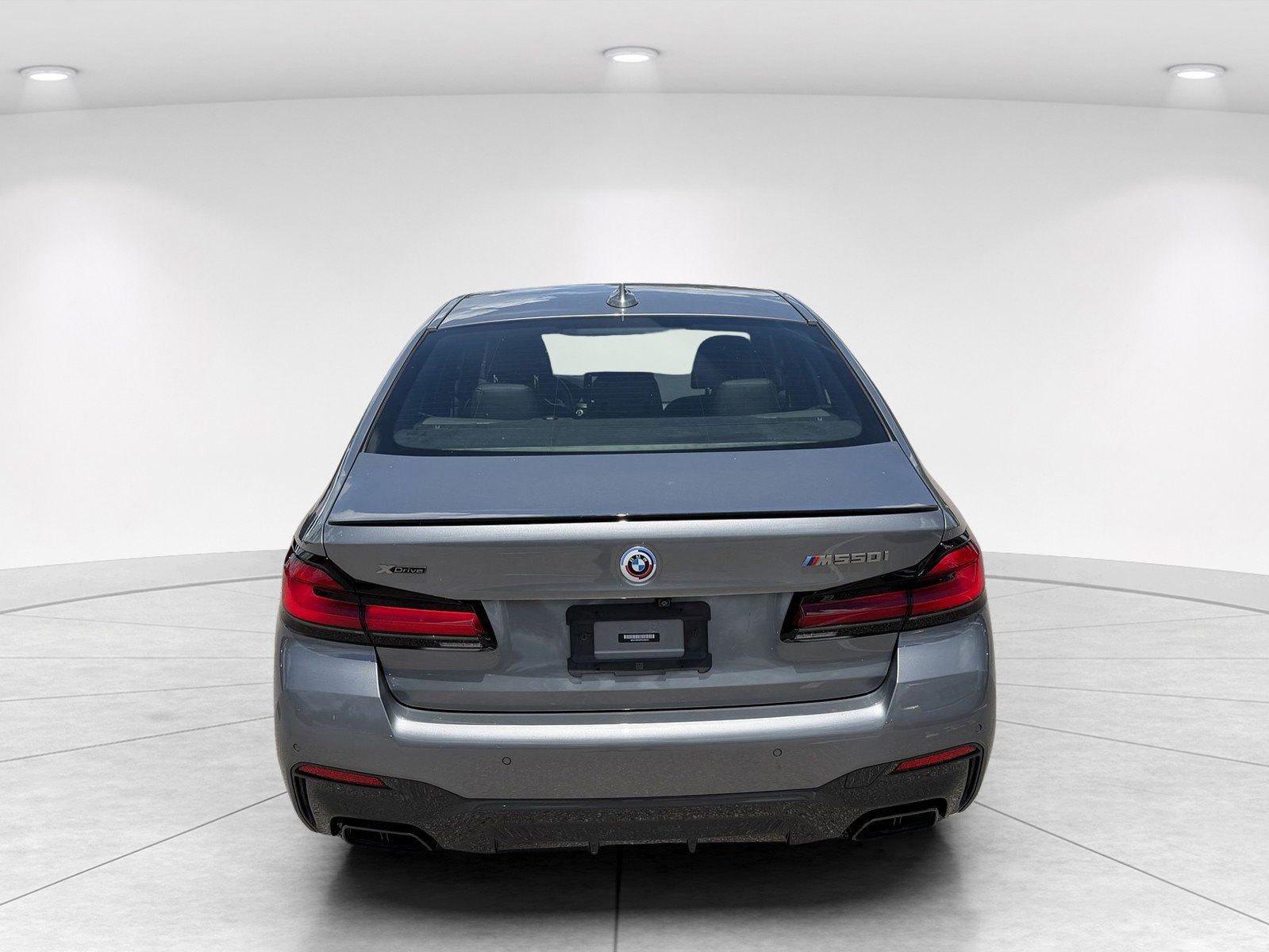 Used 2023 BMW M550i xDrive w/ Dynamic Handling Package AWD/4WD image 5