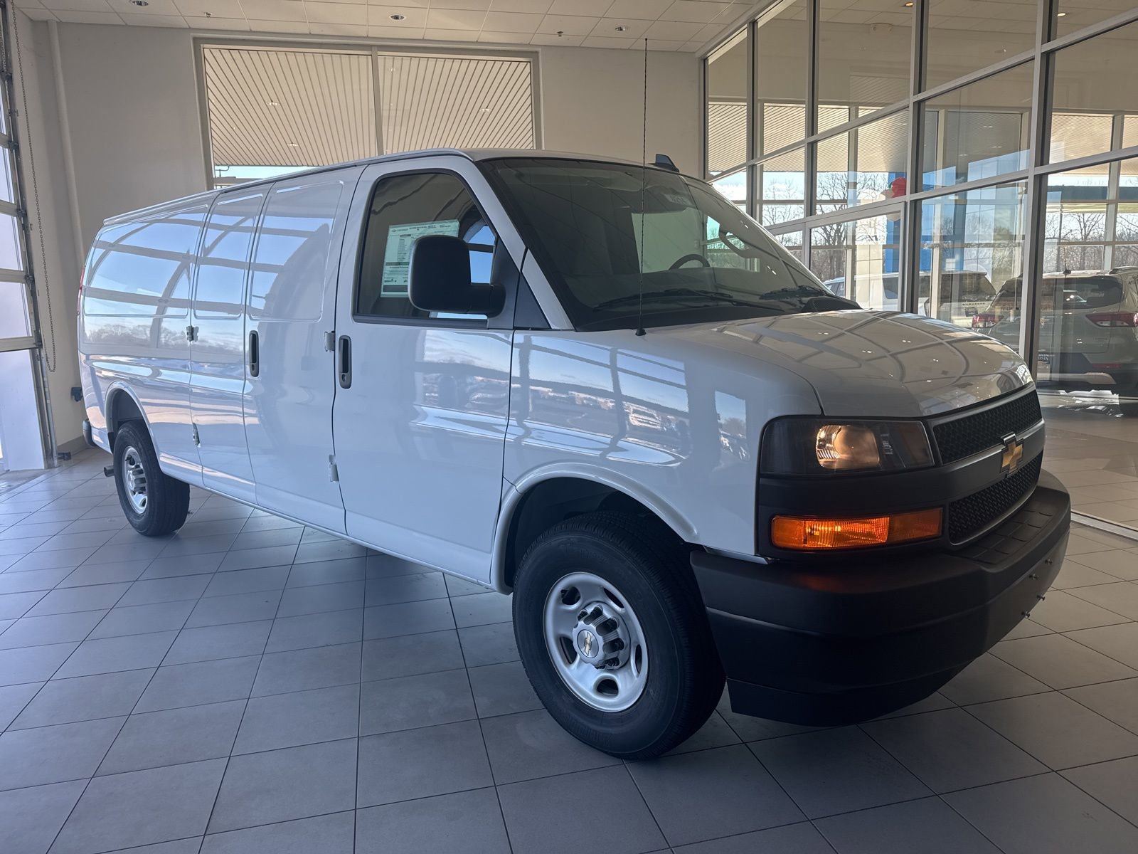 New 2025 Chevrolet Express 2500 Extended w/ Enhanced Convenience Package image 3