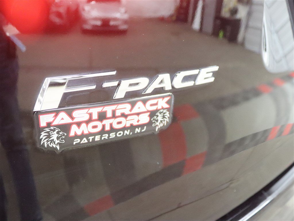 Used 2018 Jaguar F-PACE Prestige AWD/4WD image 10
