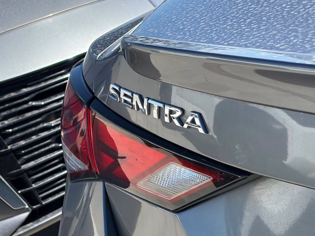 Used 2020 Nissan Sentra SR FWD image 5