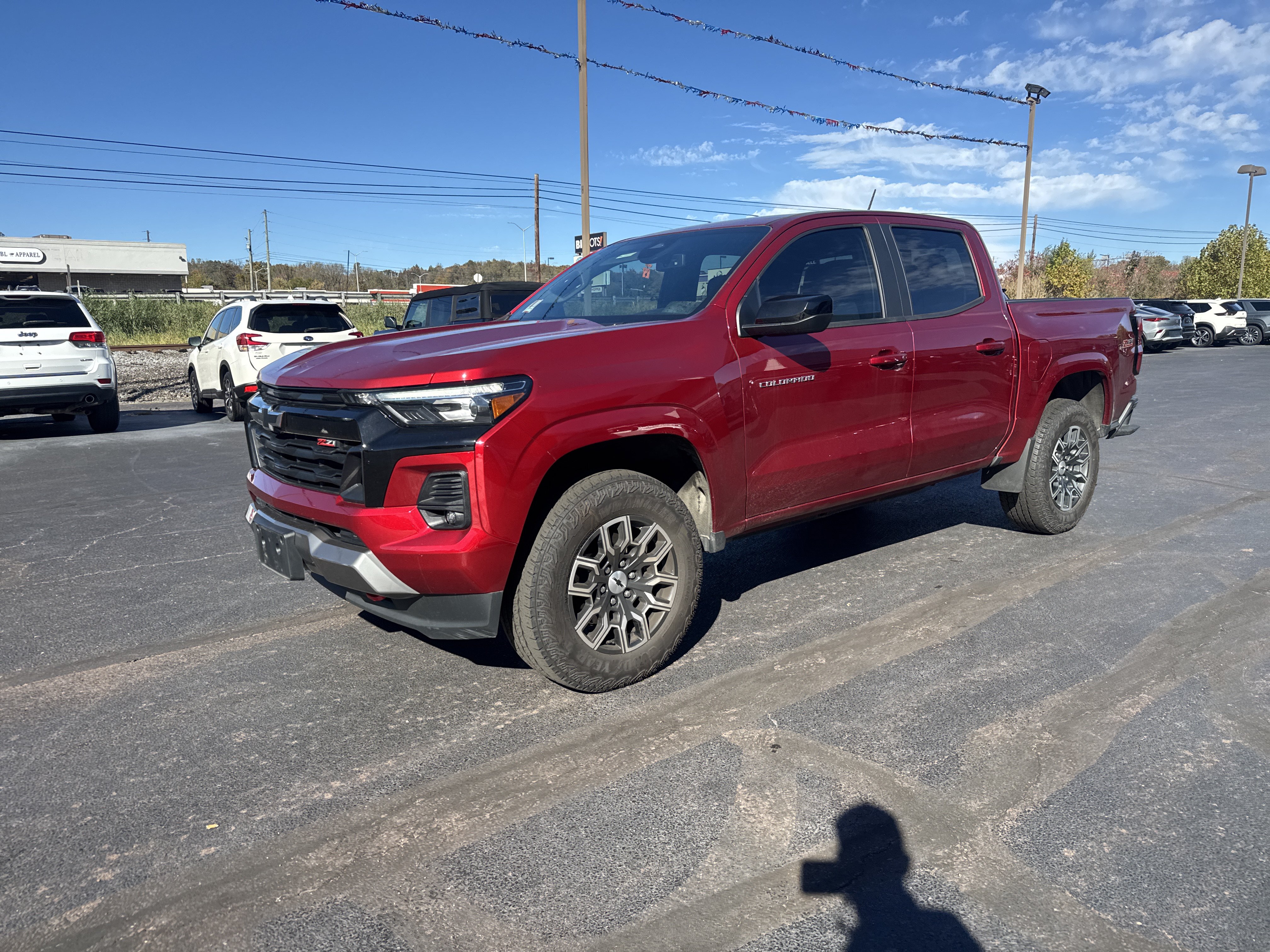 Used 2023 Chevrolet Colorado Z71 w/ Z71 Convenience Package 2 AWD/4WD image 8