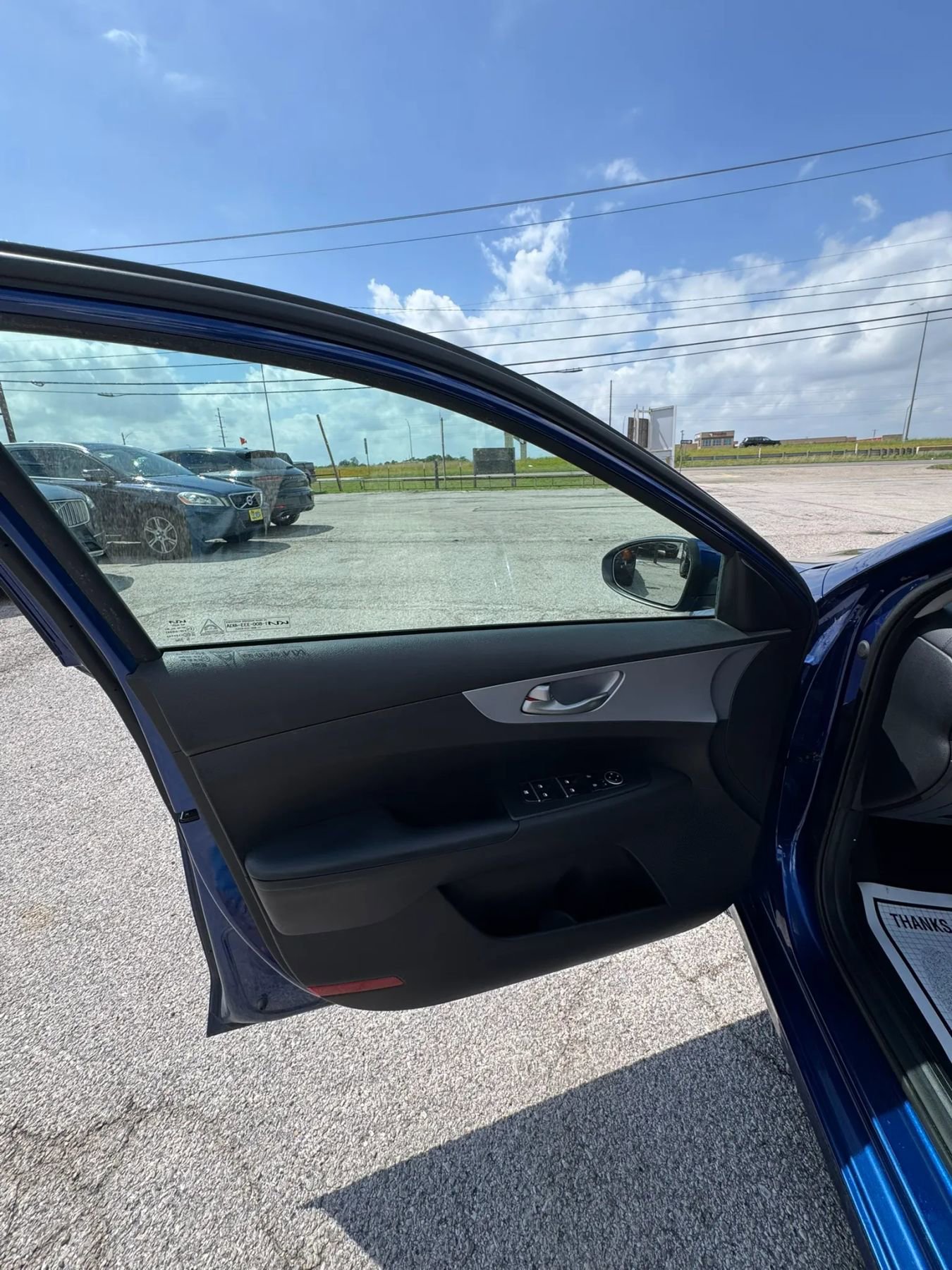 Used 2022 Kia Forte LXS w/ LXS Technology Package FWD image 11