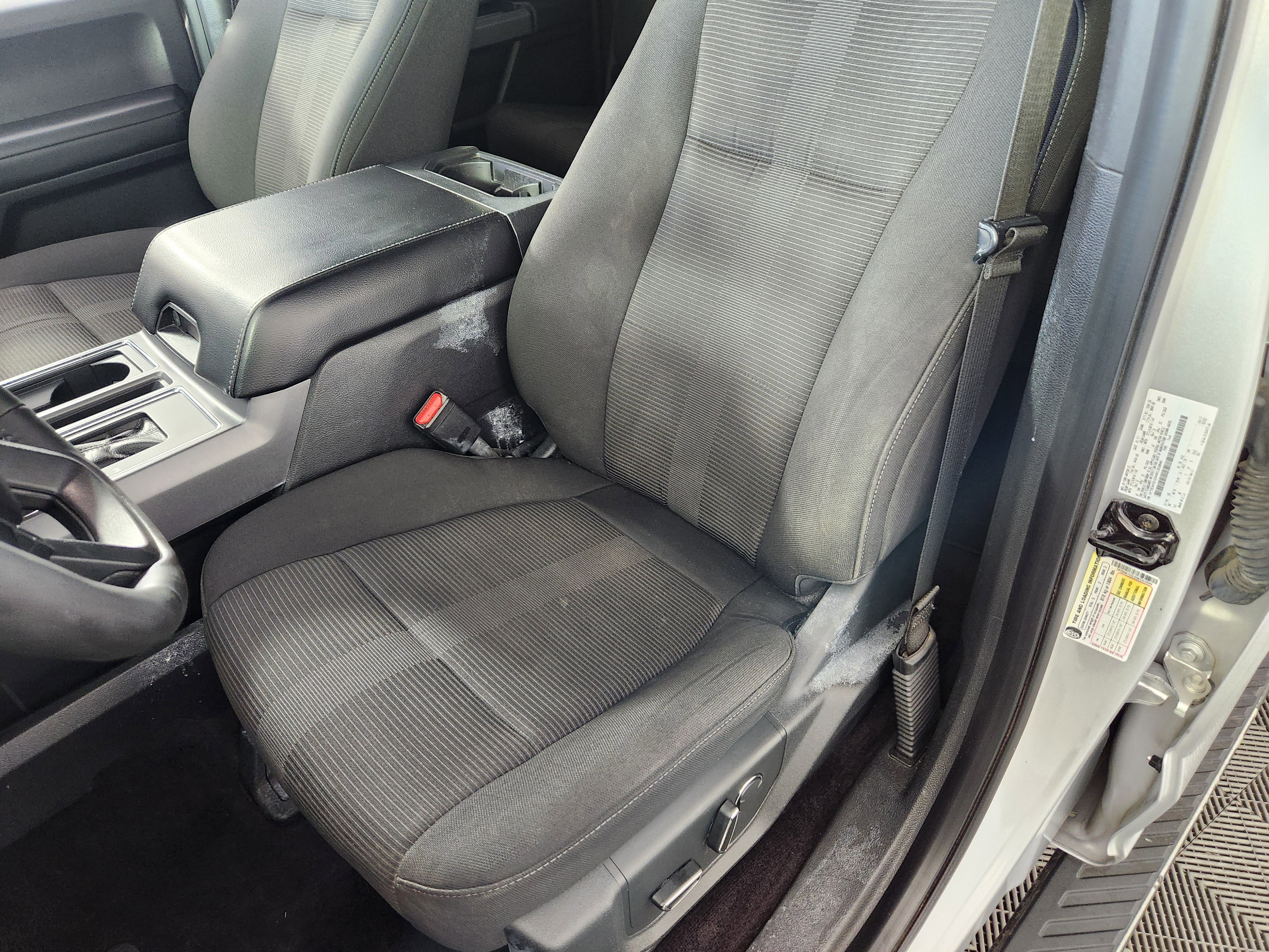 Used 2017 Ford F150 XLT w/ Equipment Group 302A Luxury image 12