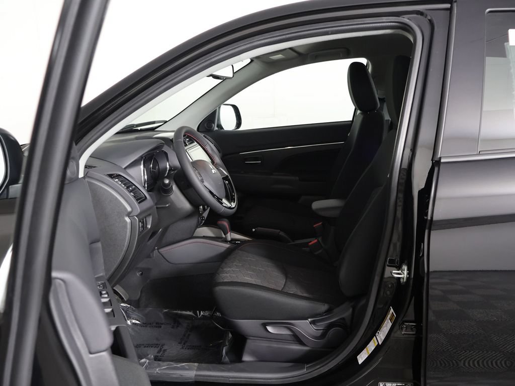 New 2027 Mitsubishi Outlander Sport LE AWD/4WD image 25