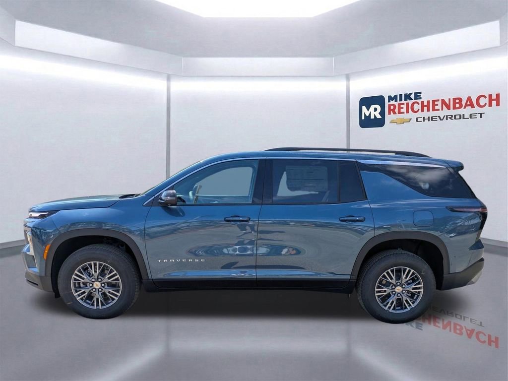 New 2026 Chevrolet Traverse LT w/ Driver Confidence Package FWD image 8