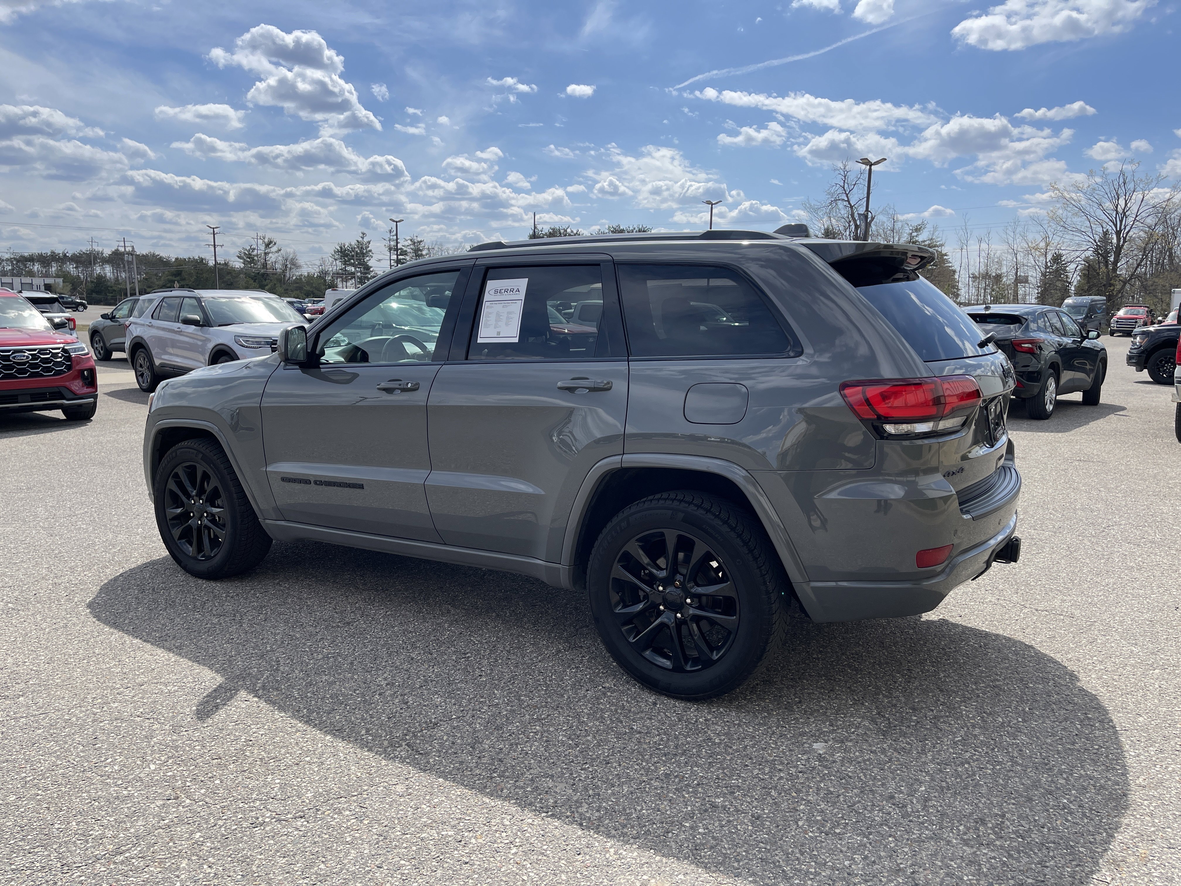 Used 2020 Jeep Grand Cherokee Altitude AWD/4WD image 5