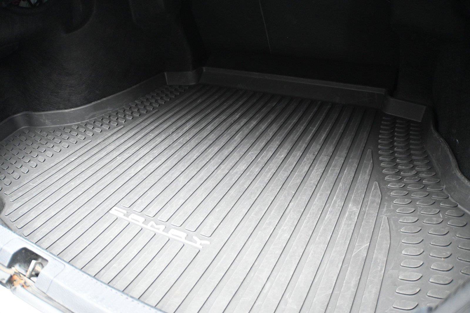 Used 2023 Toyota Camry SE FWD image 13