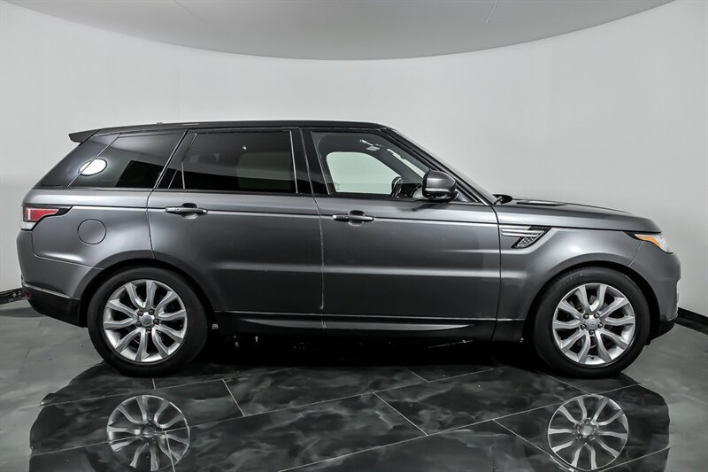 Used 2016 Land Rover Range Rover Sport HSE AWD/4WD image 10