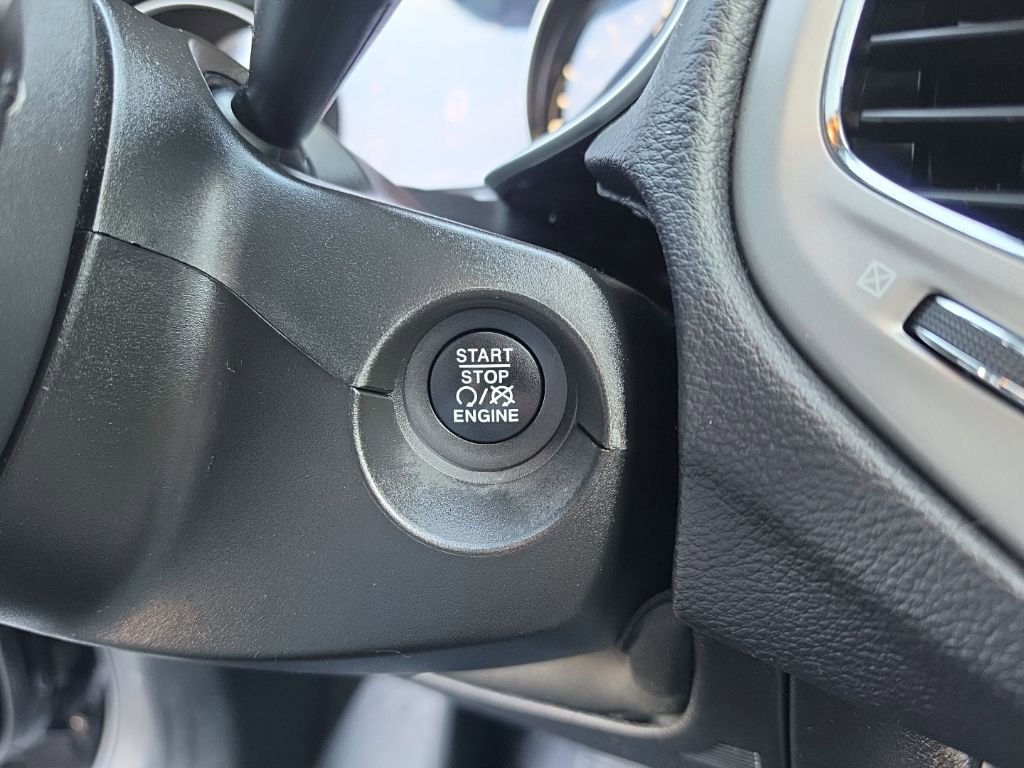 Used 2020 Jeep Compass High Altitude image 18