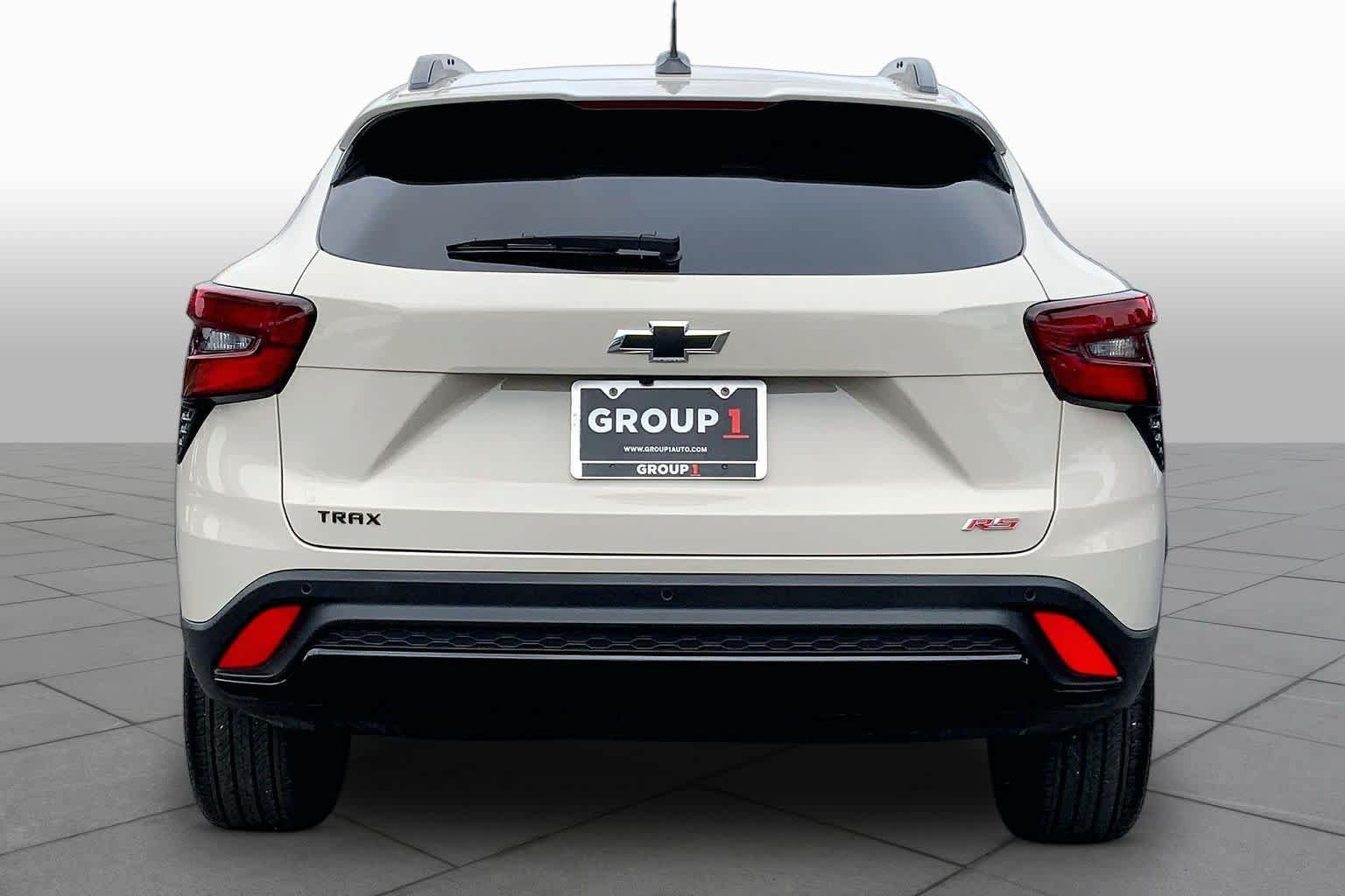 Certified 2026 Chevrolet Trax RS w/ Sunroof Package FWD image 5