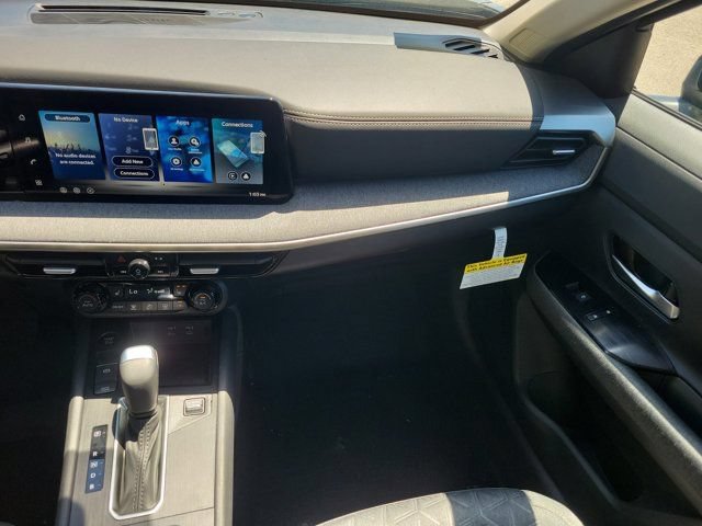New 2026 Nissan Kicks SV w/ SV Premium Package FWD image 16