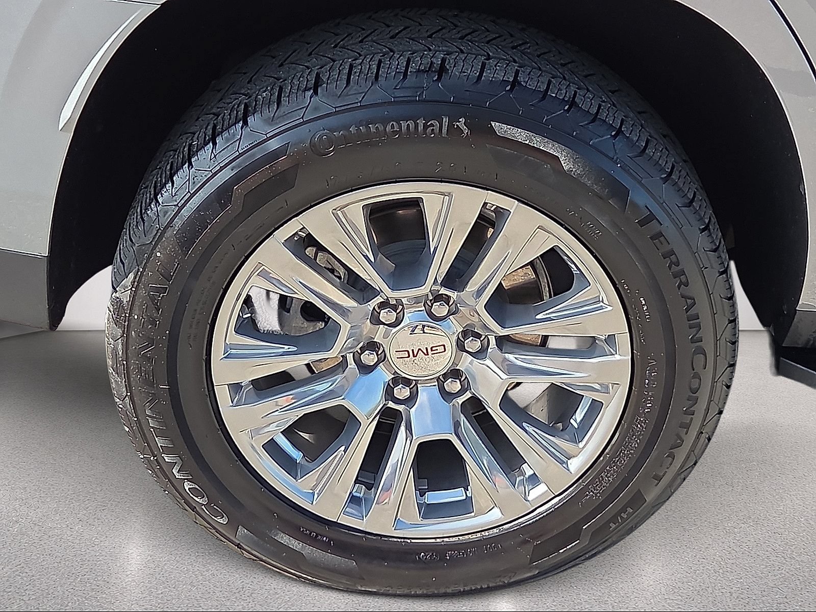 Used 2023 GMC Yukon Denali AWD/4WD image 7