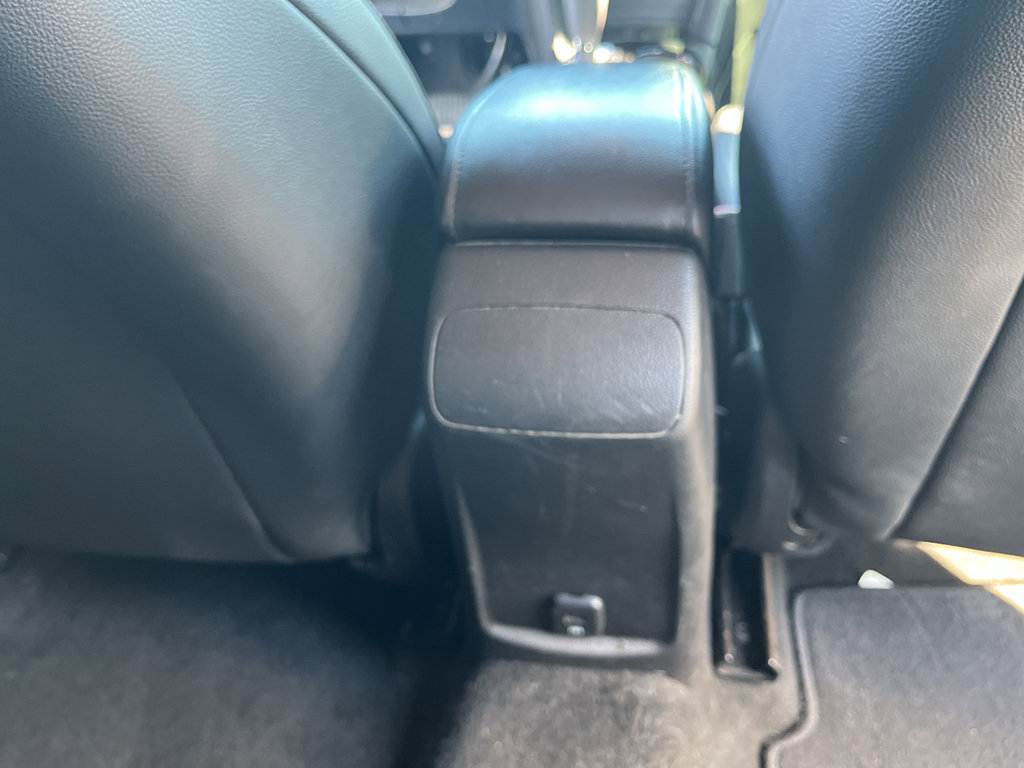 Used 2018 Chevrolet Cruze Premier FWD image 33