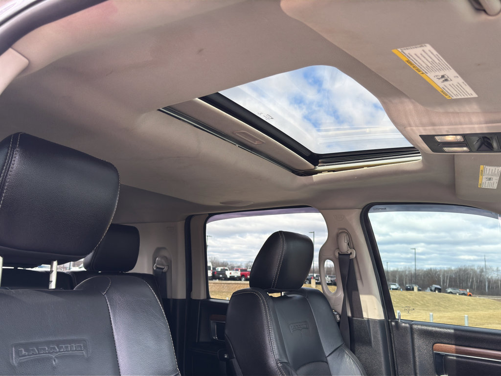 Used 2015 RAM 3500 Laramie image 33