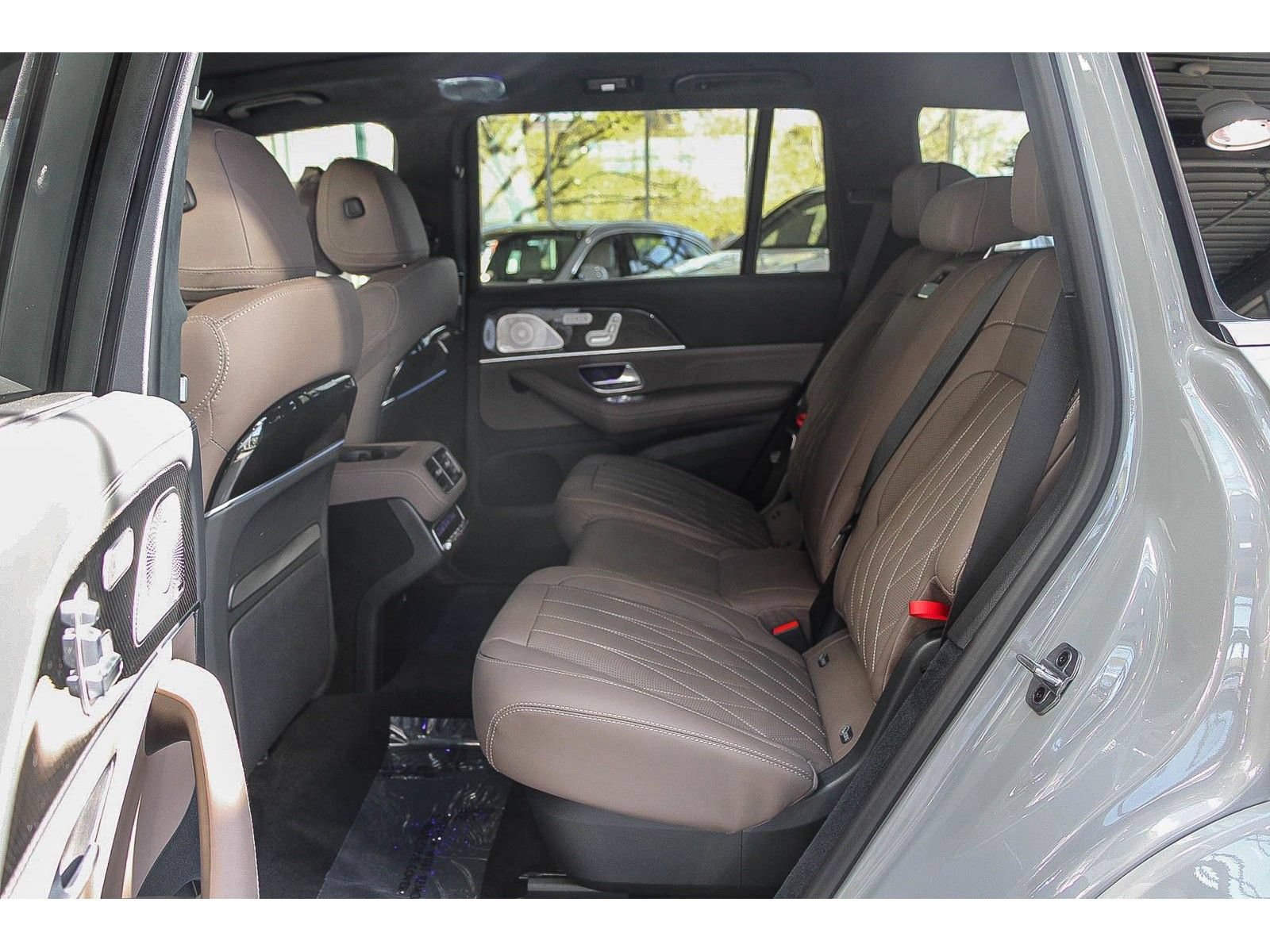 New 2026 Mercedes-Benz GLS 63 AMG 4MATIC image 21