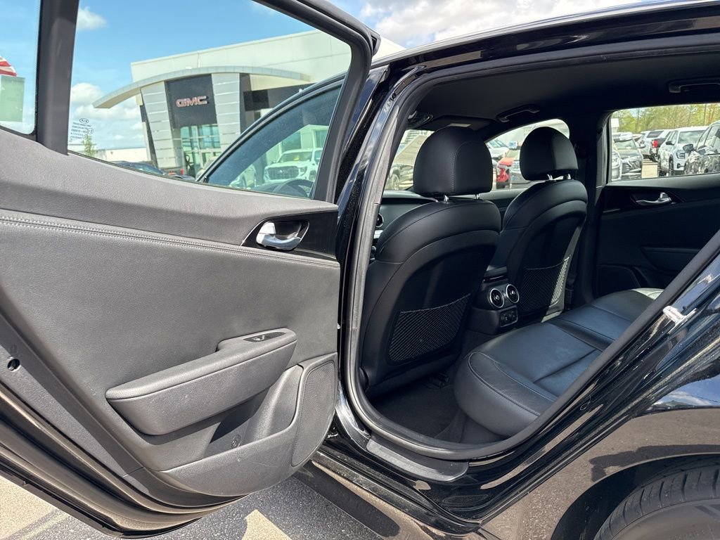 Used 2020 Kia Stinger GT-Line image 27