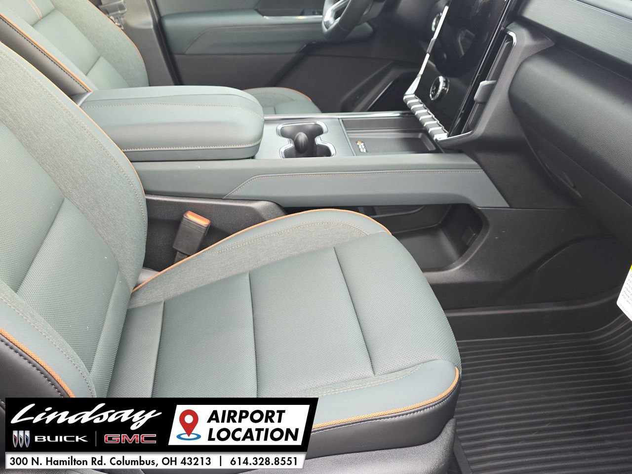 New 2026 GMC Acadia AT4 w/ Super Cruise Package image 30