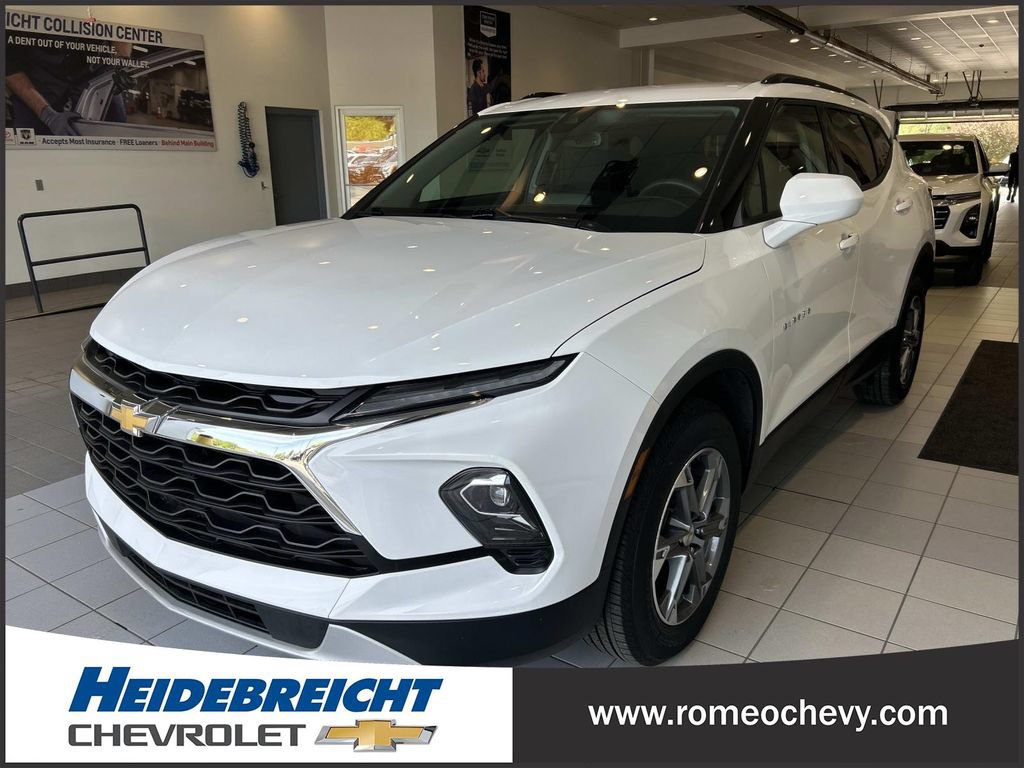 Used 2024 Chevrolet Blazer LT w/ Convenience Package AWD/4WD image 6