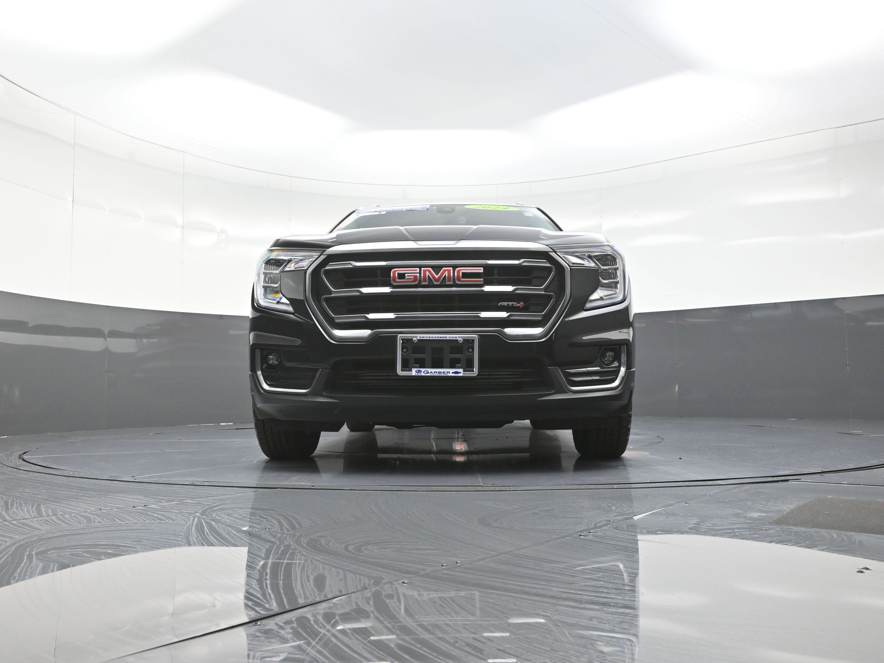 Used 2024 GMC Terrain AT4 image 10
