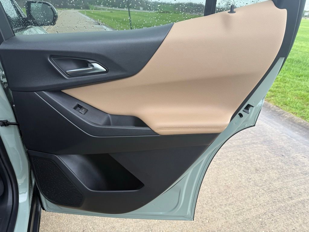 New 2026 Chevrolet Equinox ACTIV w/ Safety and Technology Package image 15