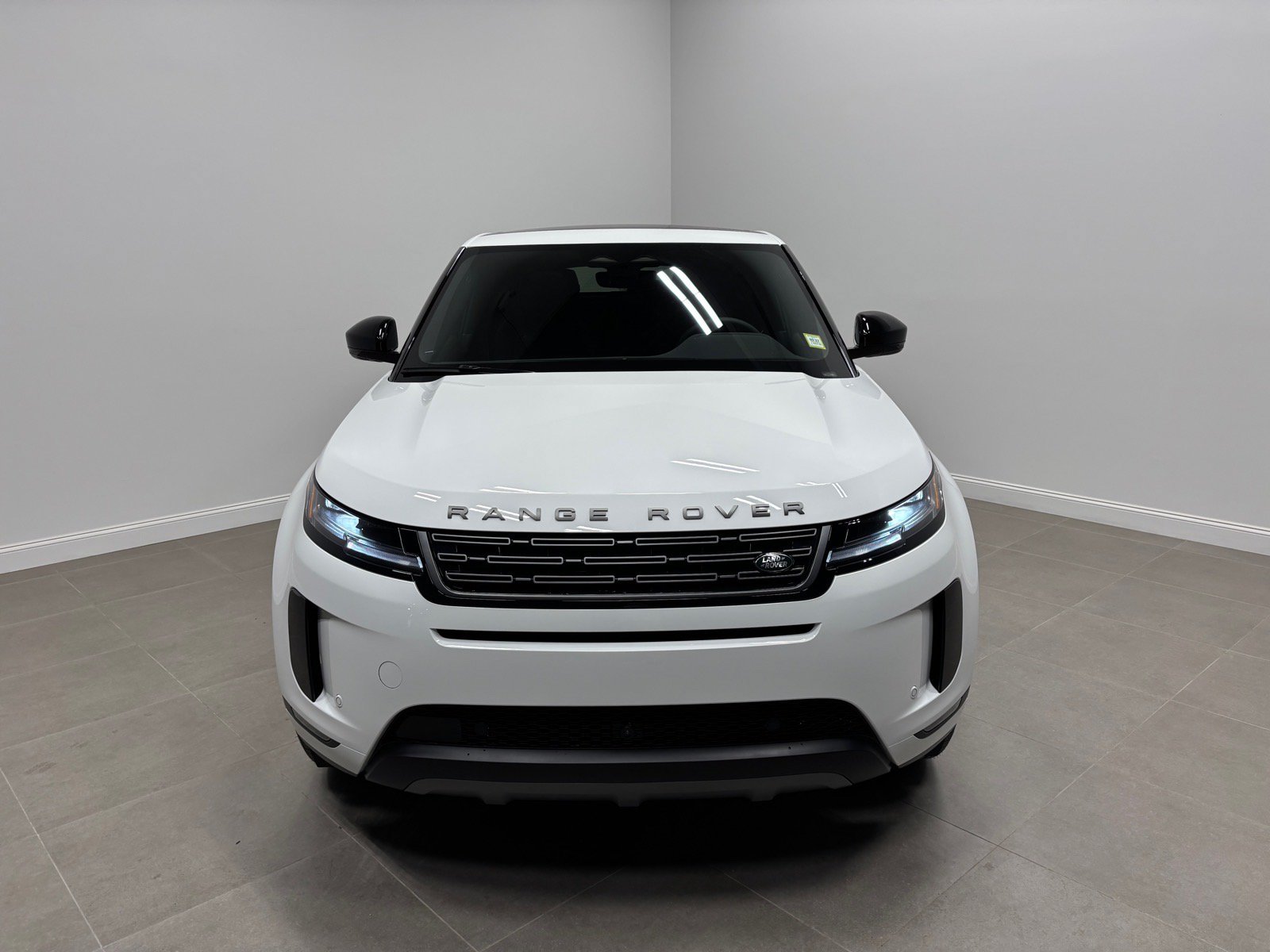 New 2026 Land Rover Range Rover Evoque S AWD/4WD image 3