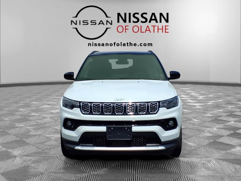 Used 2025 Jeep Compass Limited AWD/4WD image 30