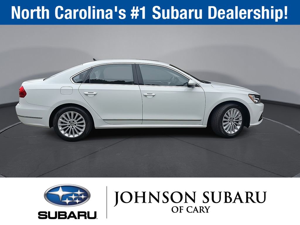 Used 2016 Volkswagen Passat 1.8T SE FWD image 10