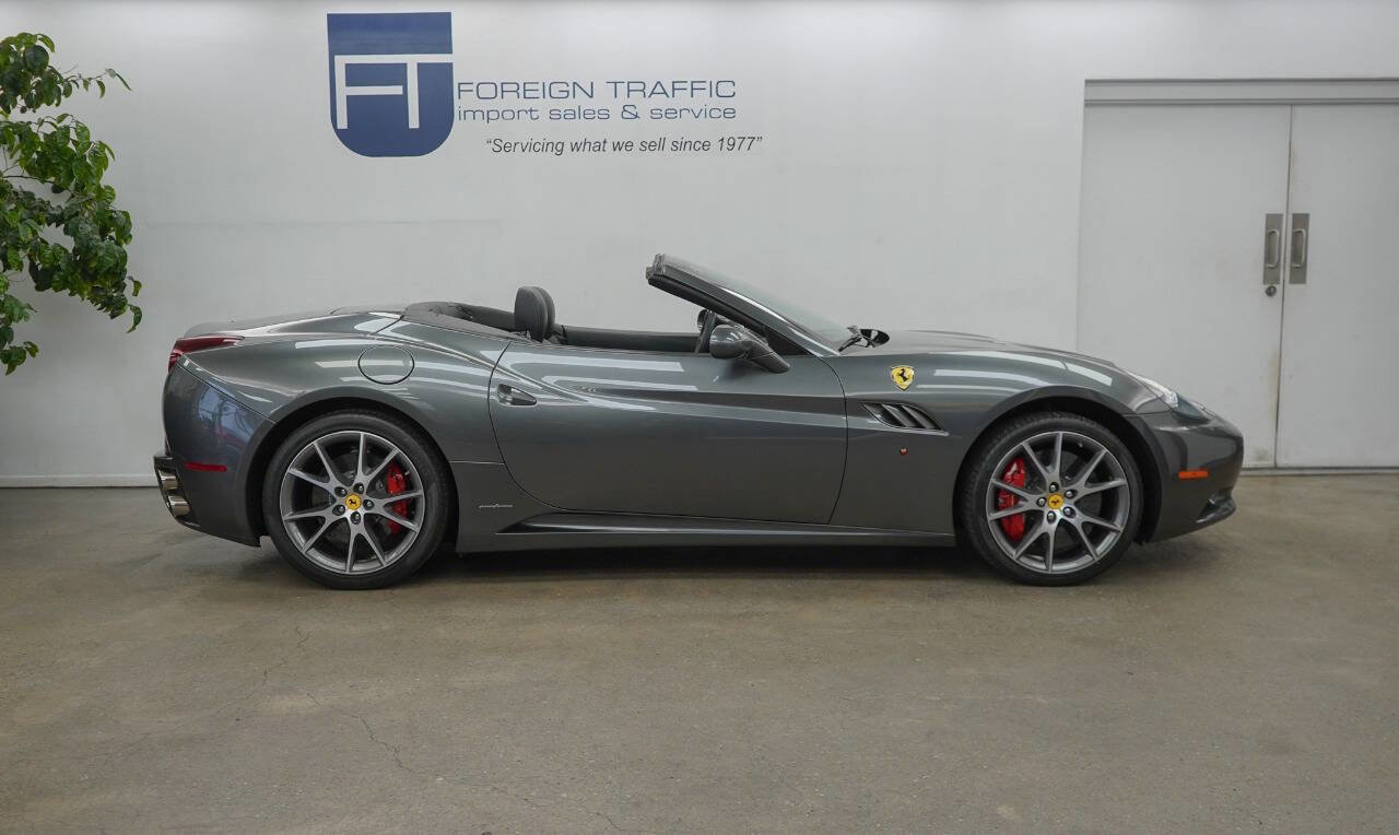 Used 2011 Ferrari California Base 2dr Convertible image 14