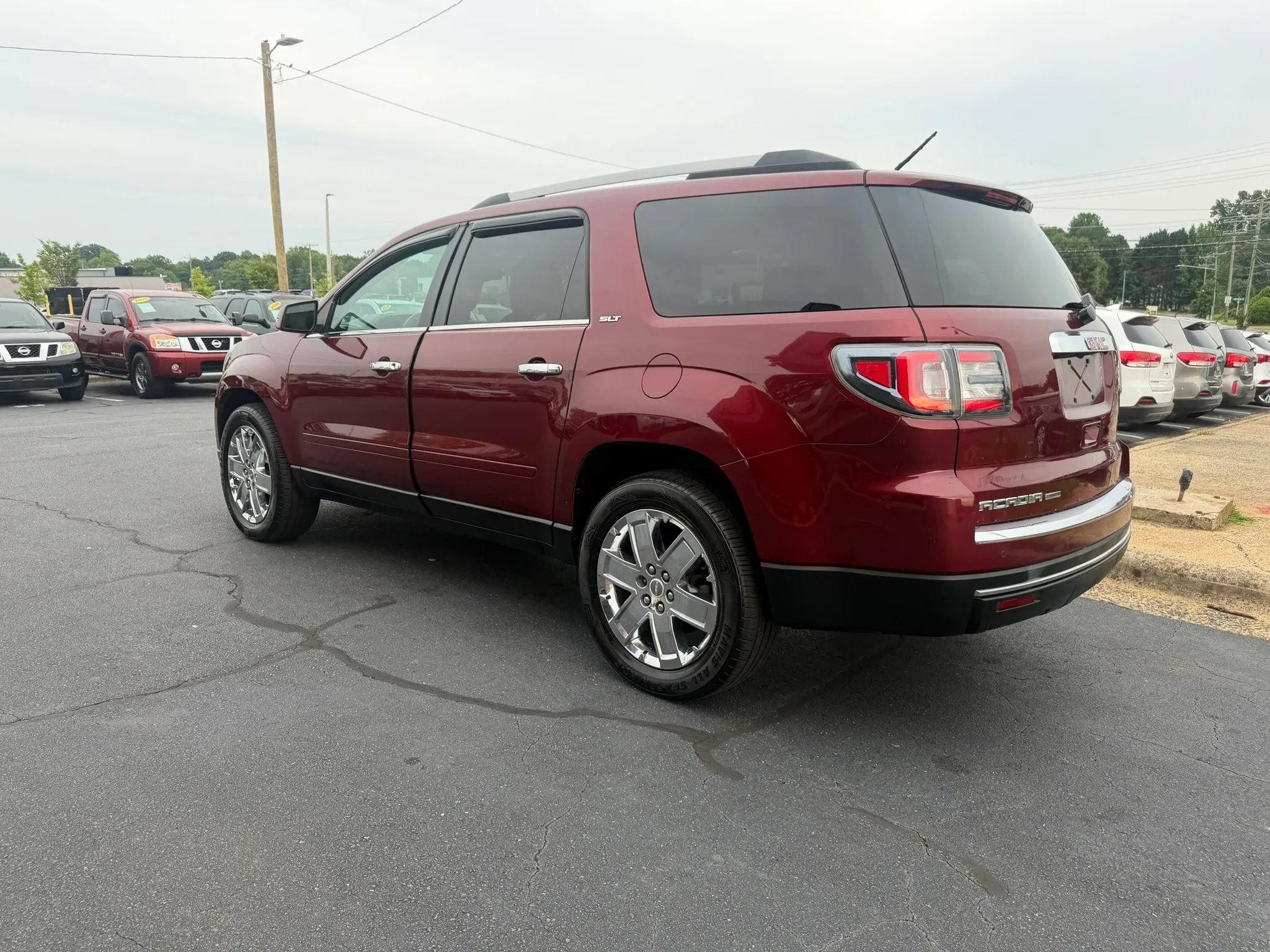 Used 2017 GMC Acadia Limited SLT FWD image 5