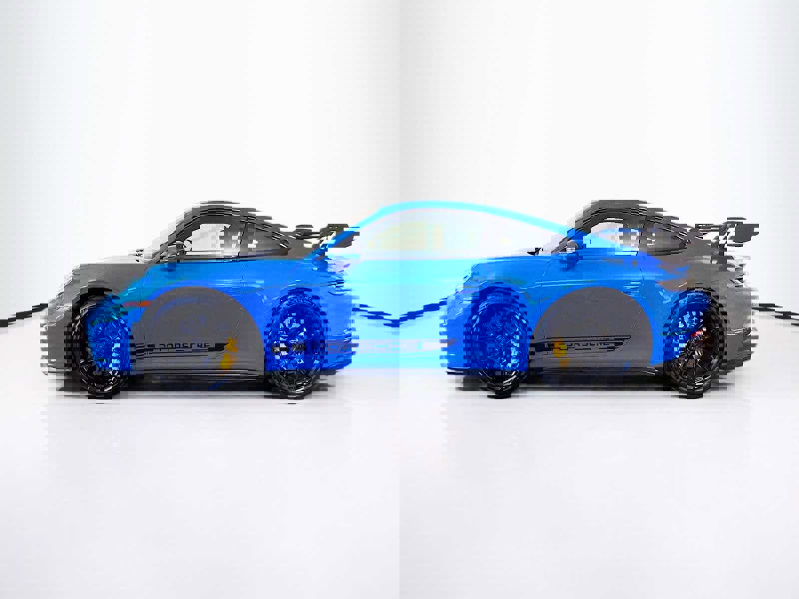 Used 2022 Porsche 911 GT3 image 2