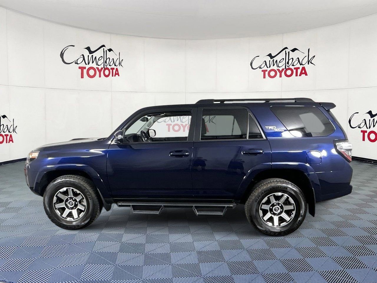Used 2024 Toyota 4Runner TRD Off-Road Premium w/ Off Road Premium Plus Package AWD/4WD image 5