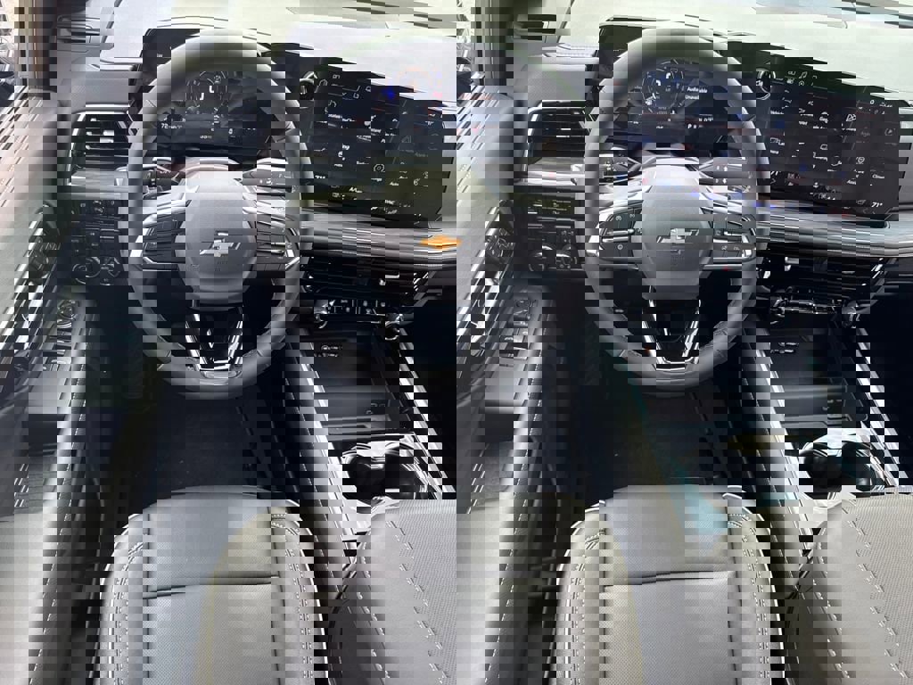 New 2025 Chevrolet Suburban Premier image 16