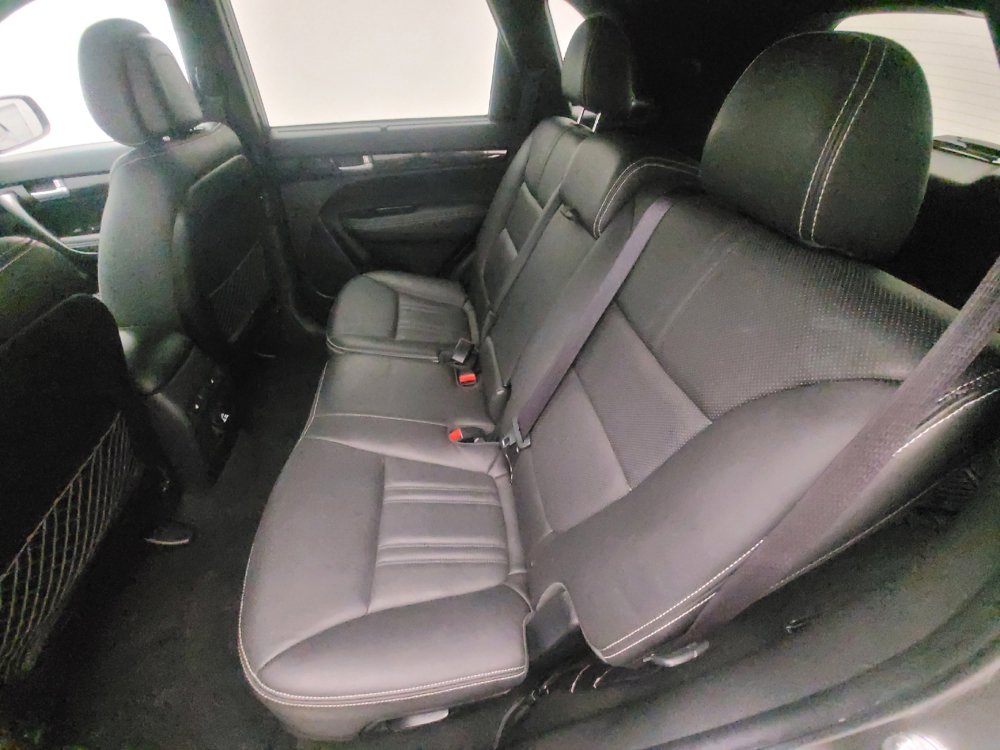 Used 2014 Kia Sorento SX image 18