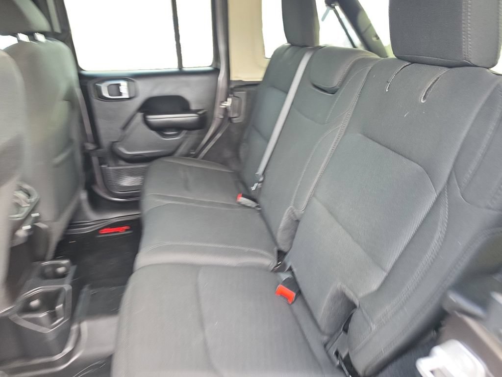 Used 2019 Jeep Wrangler Unlimited Sport S AWD/4WD image 13