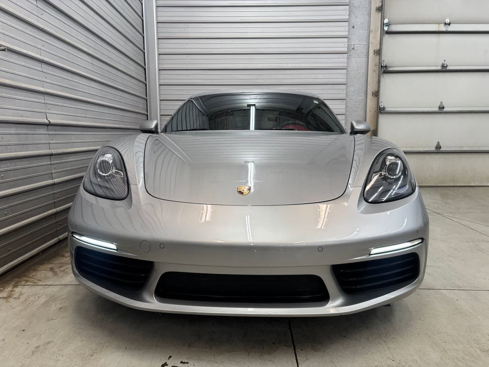 Used 2017 Porsche 718 Cayman S RWD image 2