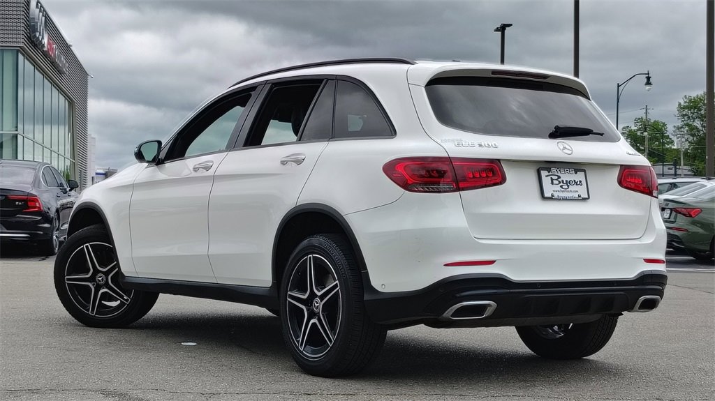Used 2022 Mercedes-Benz GLC 300 4MATIC image 4